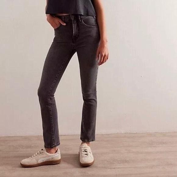 We The Free low maintenance mid rise crop boot cut Grey size 28 jeans - Picture 1 of 12
